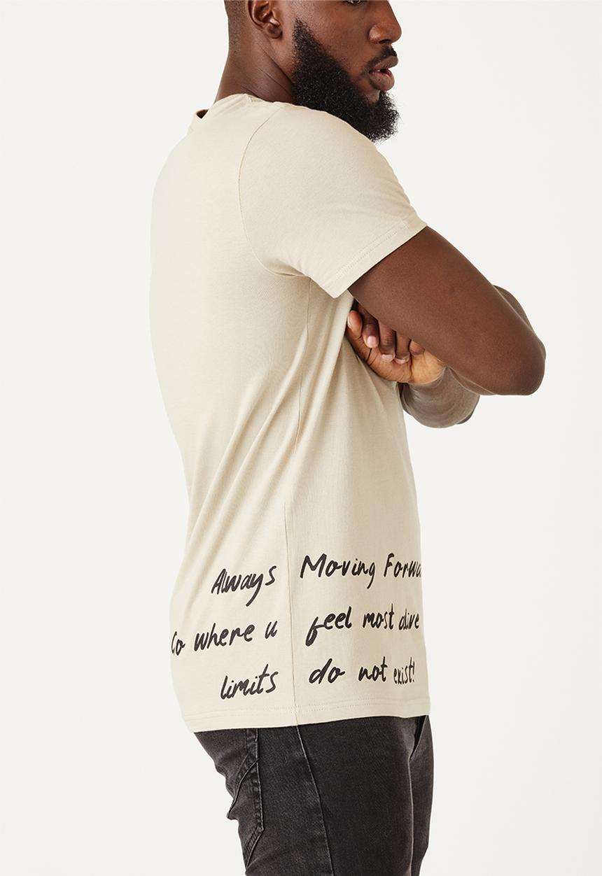 Flyersunion - Mens-regular photographic tee - mocca