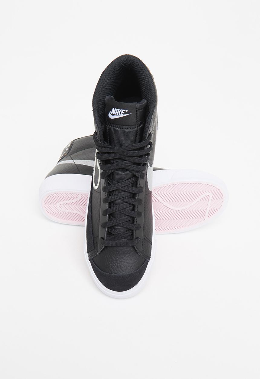 Nike - Nike blazer mid '77 se - black & cashmere-lt smoke grey-pink foam