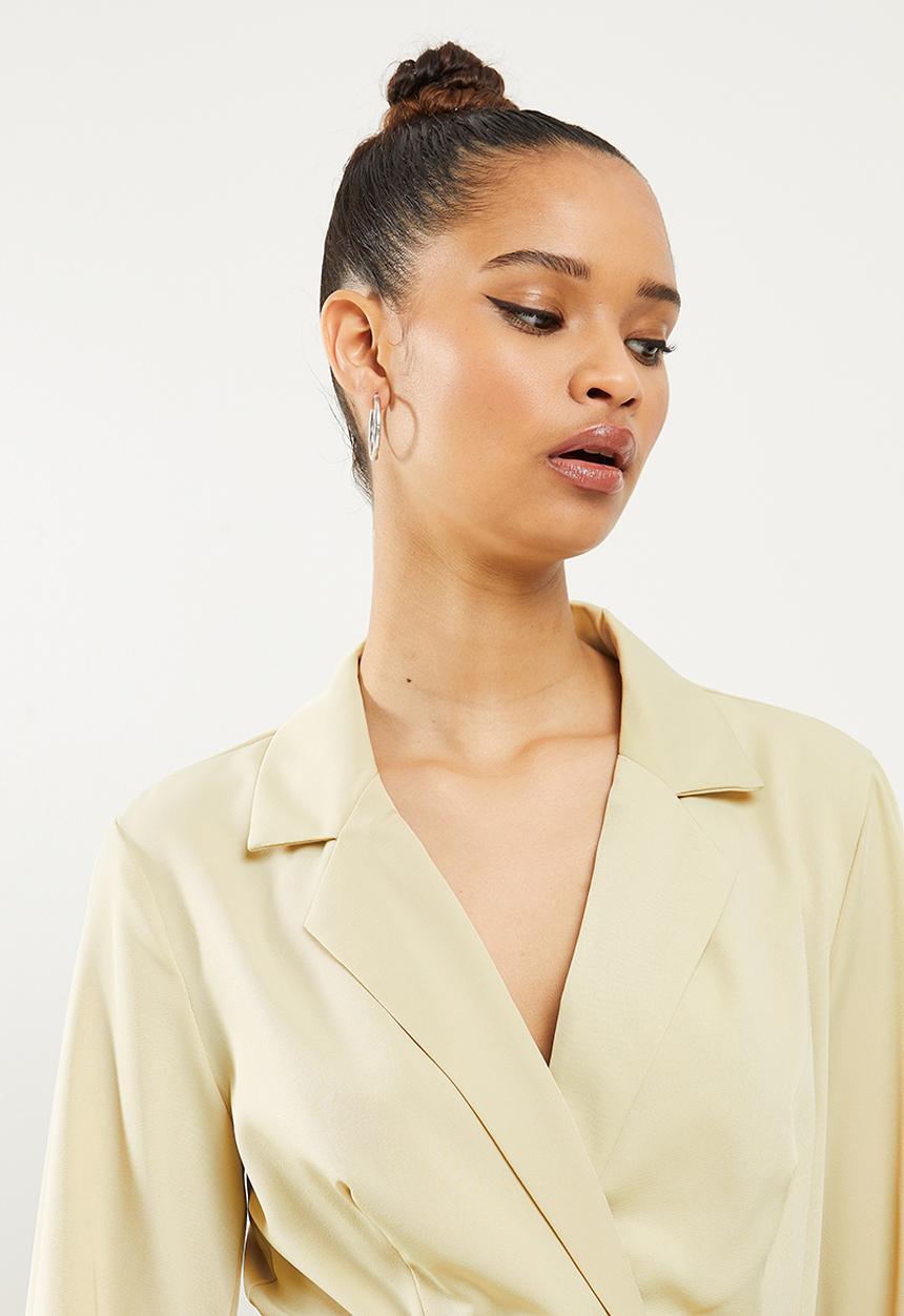 Missguided - Tie belt collar skater dress - stone