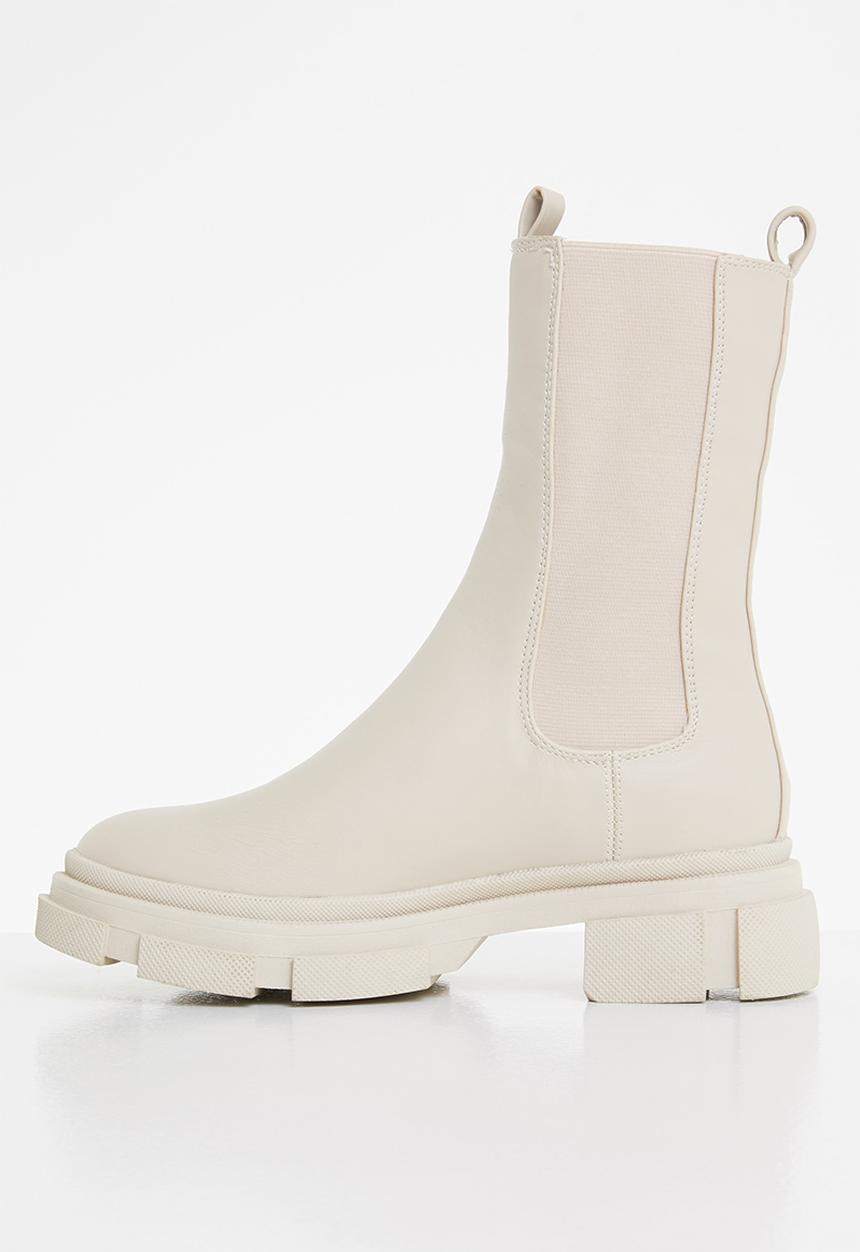 Missguided - Chunky pull on ankle boots - cream