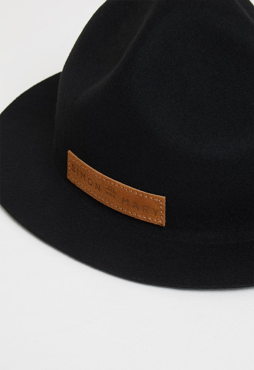 Simon & Mary - Mountie raw - black