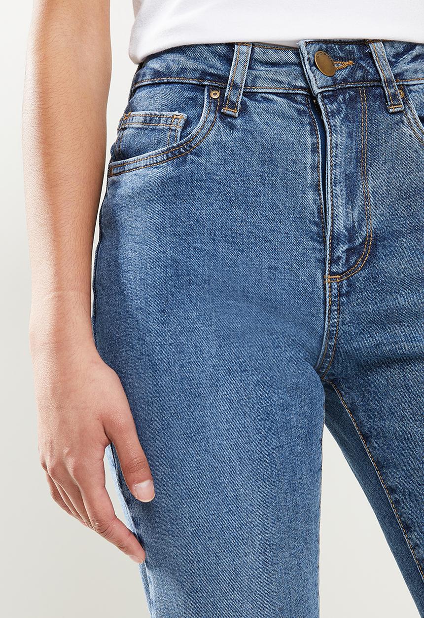 Cotton On - Petite stretch mom jean - lucky blue