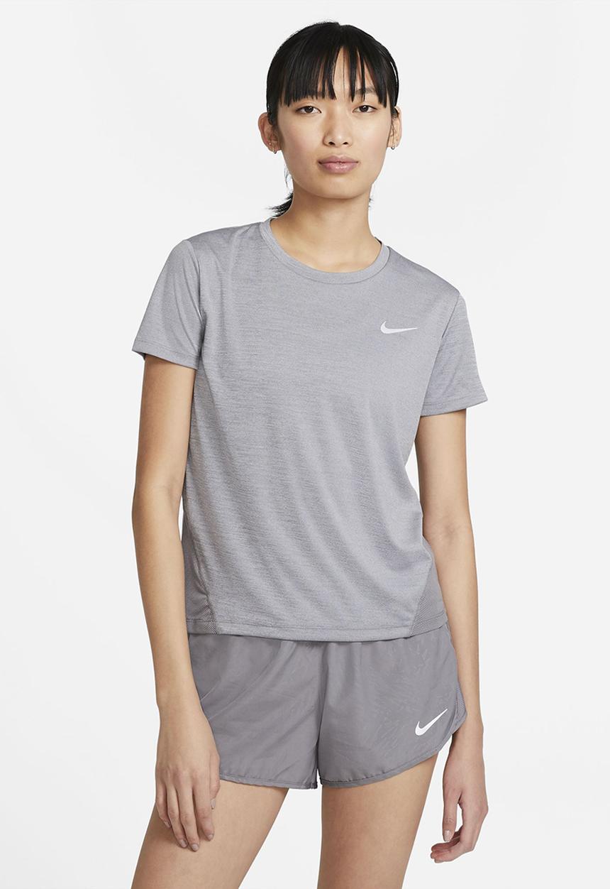 Nike - W Nike miler top short sleeve - grey 