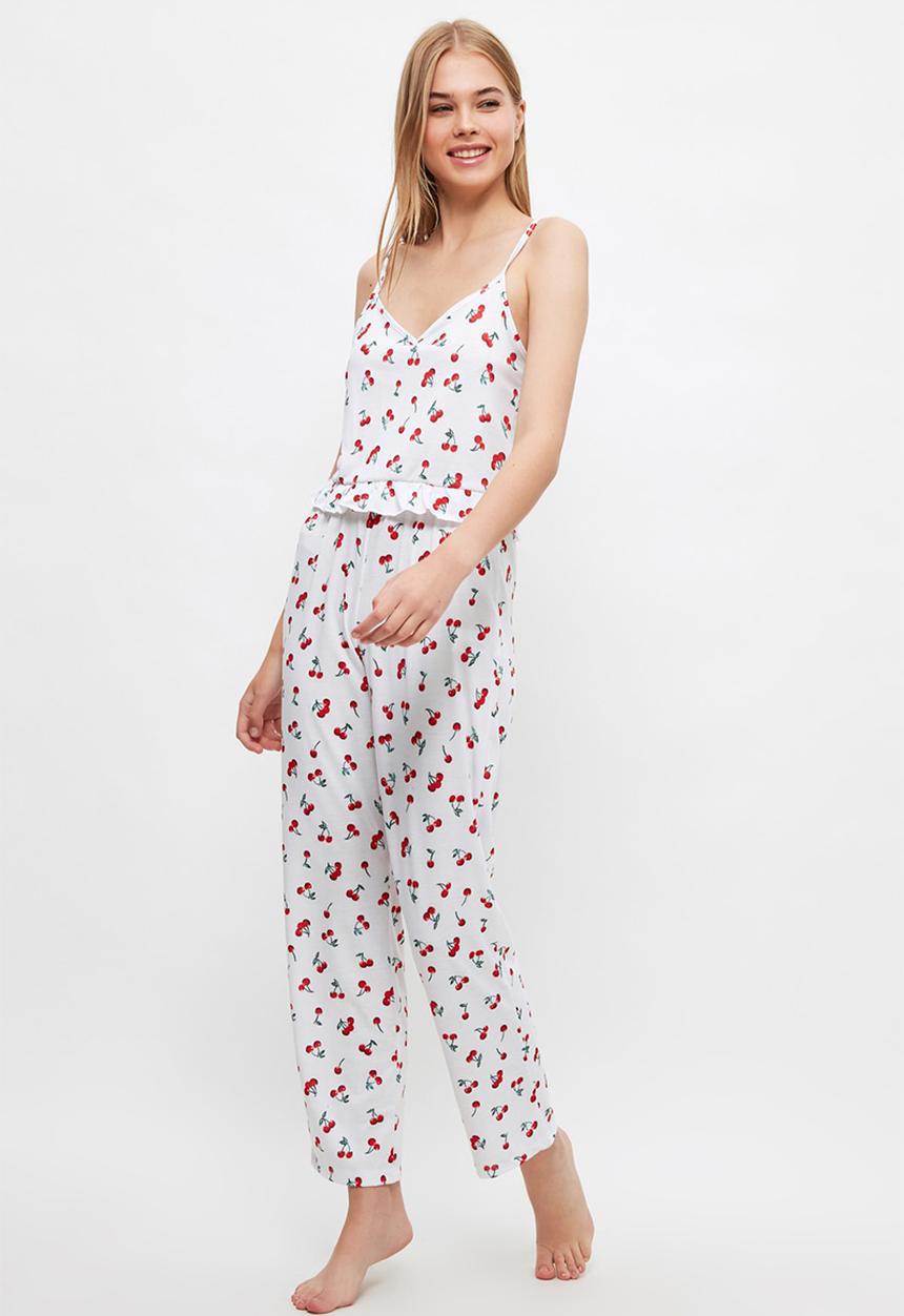 Trendyol - Patterned knitted pajamas set - white