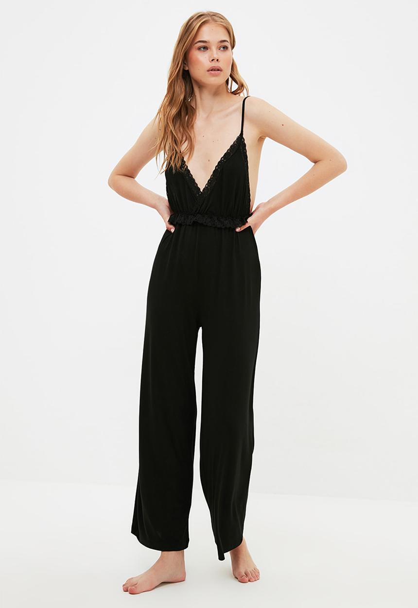Trendyol - Lace detailed knitted jumpsuit - black