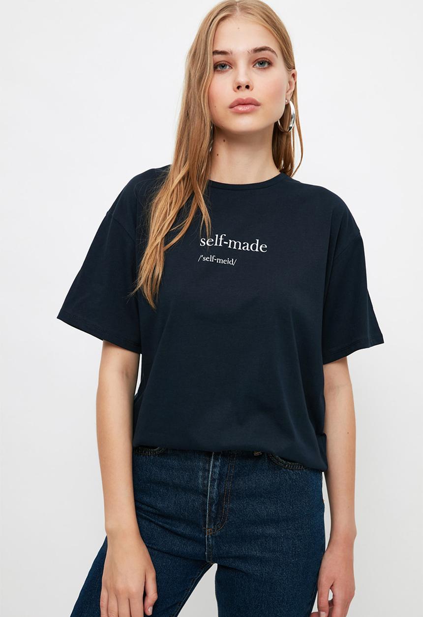 Trendyol - Printed boyfriend knitted t-shirt - navy
