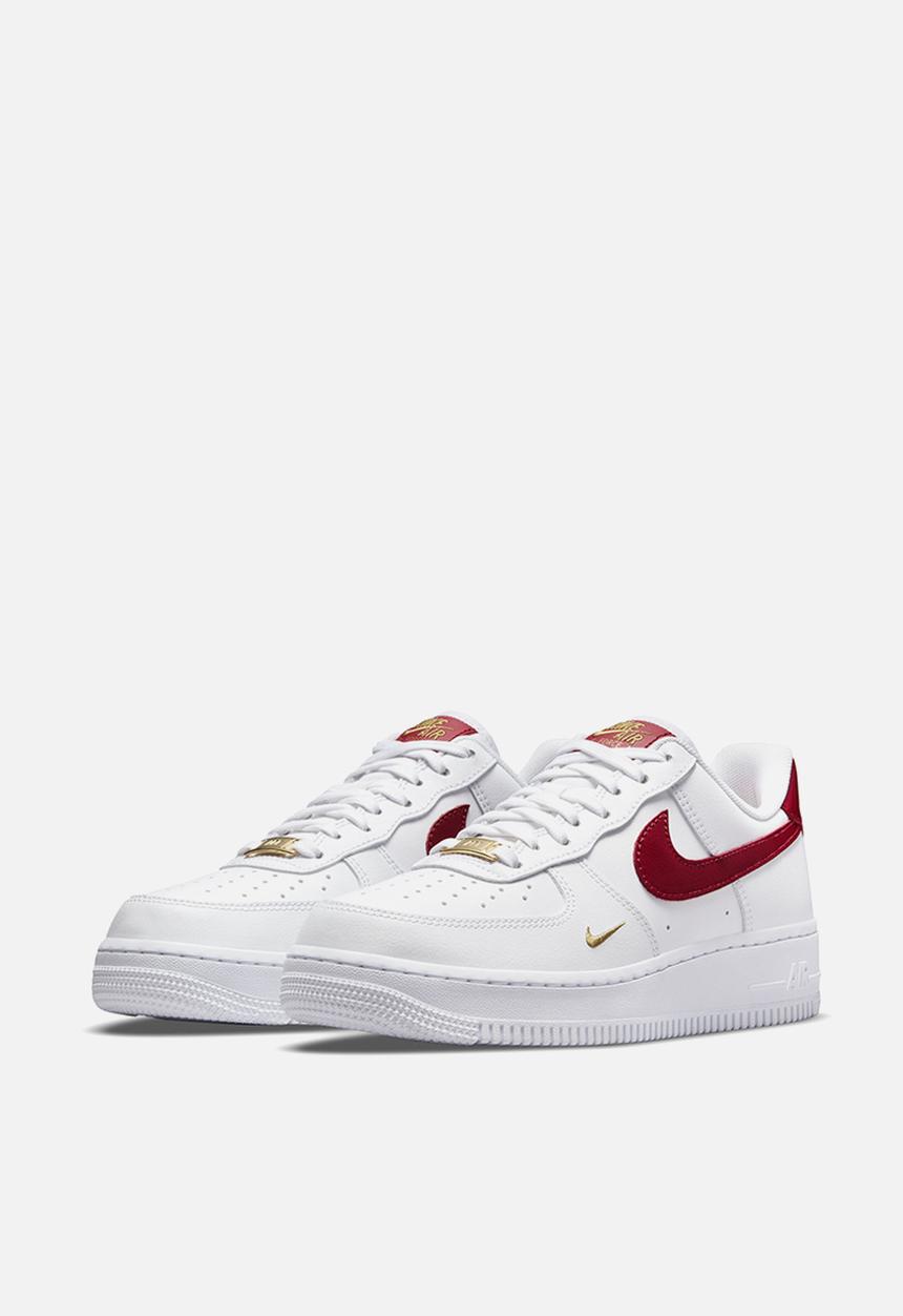 Nike - Air Force 1 '07 Essential  - white/gym red-gym red-white