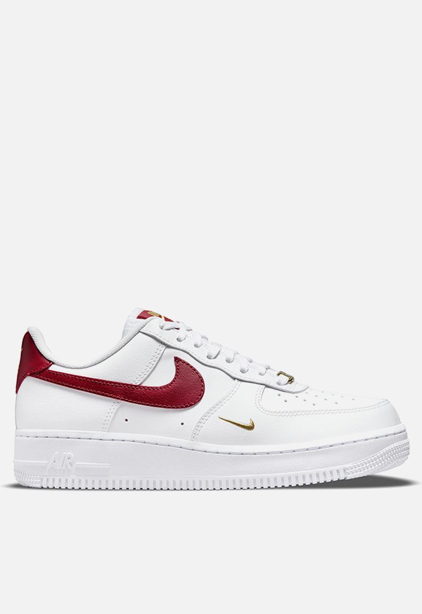 Nike - Air Force 1 '07 Essential  - white/gym red-gym red-white