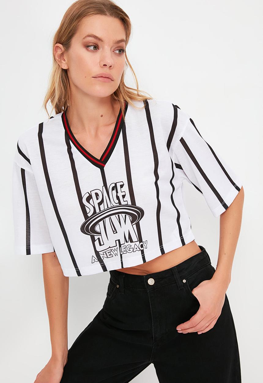 Trendyol - Space jam licensed printed crop knitted T-shirt - white