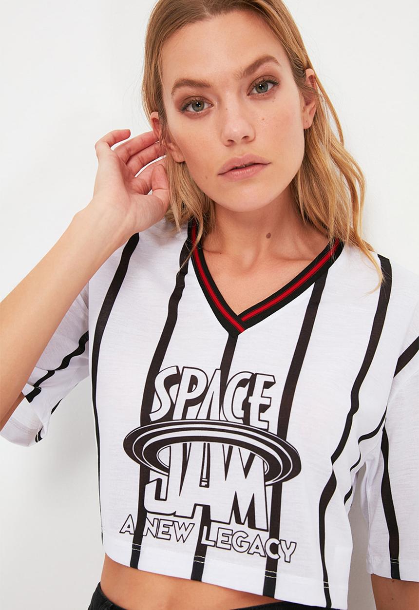 Trendyol - Space jam licensed printed crop knitted T-shirt - white