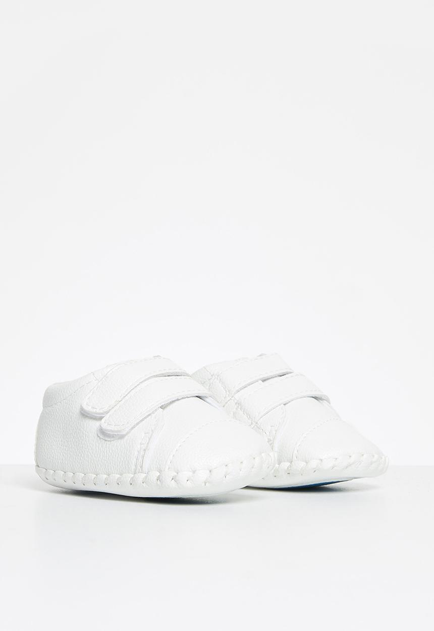 Pop Candy - Boys velcro strap slip on - white
