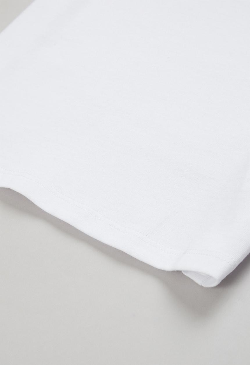 GUESS - Short sleeve raised triangle crew tee - white