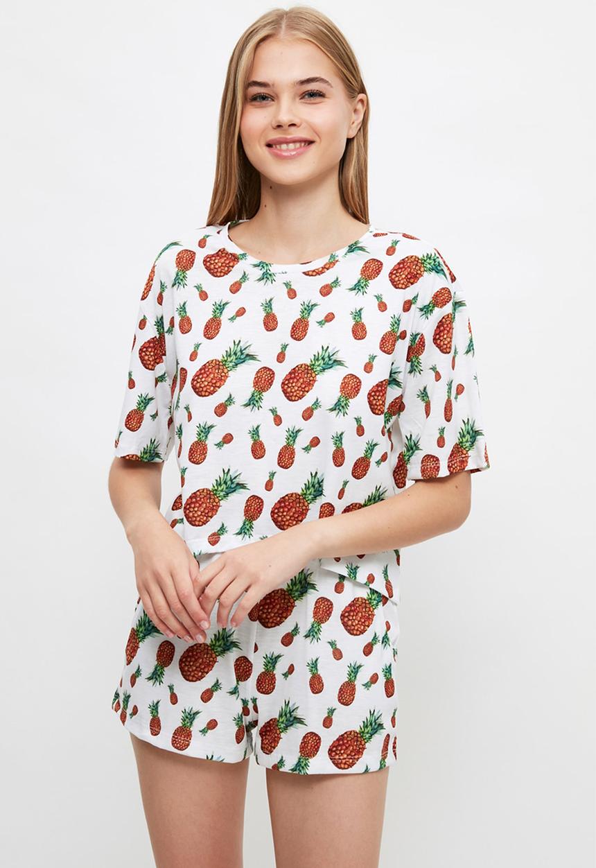 Trendyol - Patterned knitted pajamas set  - white