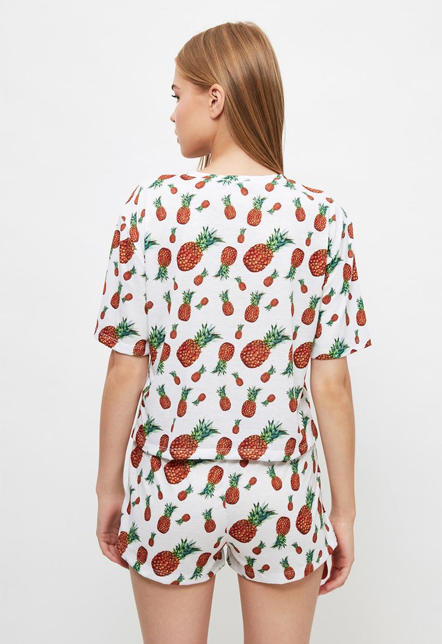 Trendyol - Patterned knitted pajamas set  - white