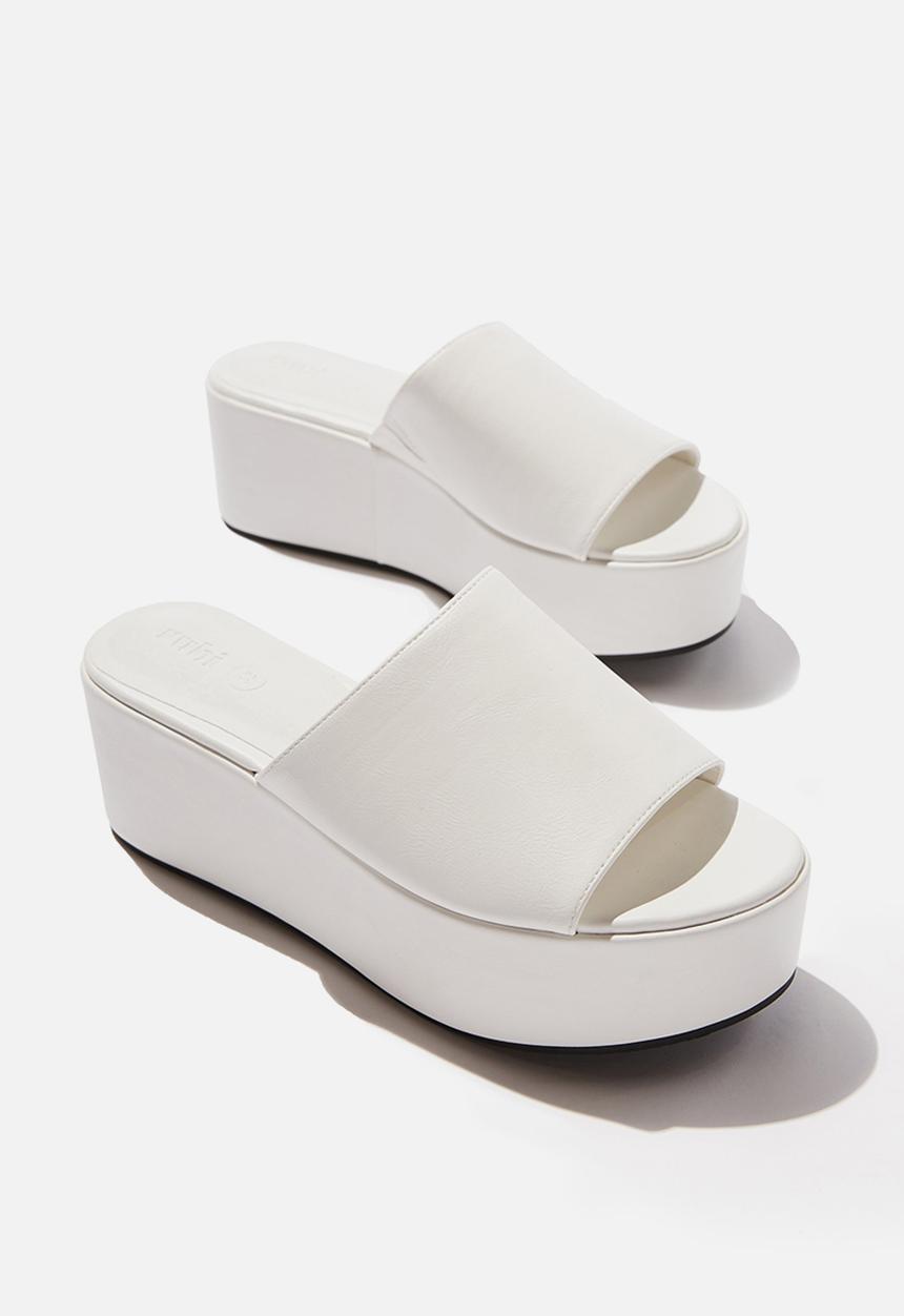 Cotton On - Mya single vamp flatform - white