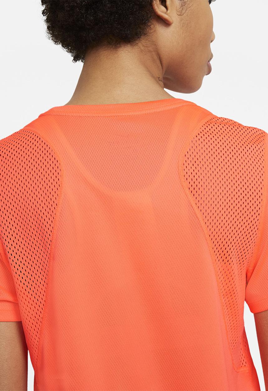 Nike - W nk run top short sleeve - mango/refsil