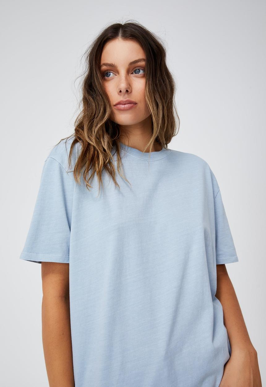 Cotton On - The oversized dad tee - washed sunfaded denim