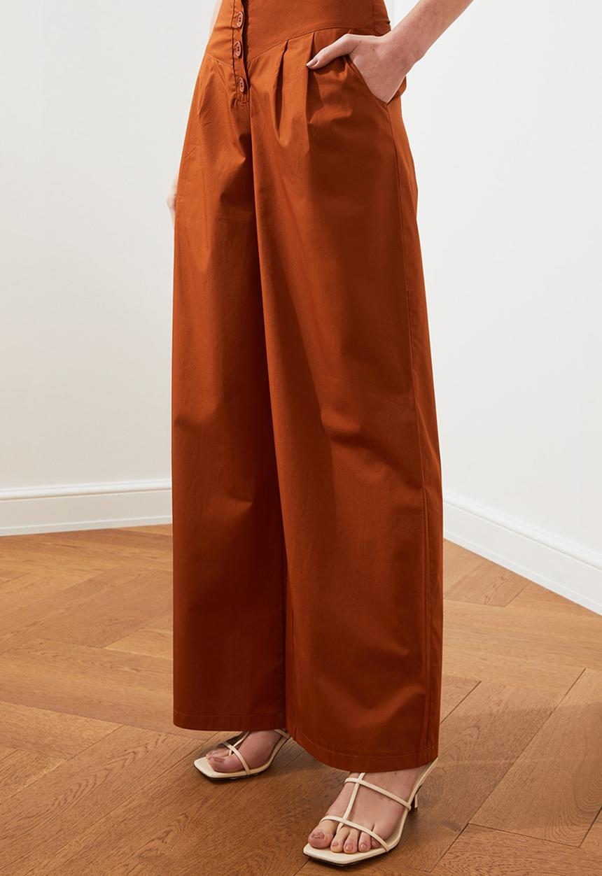 Trendyol - Loose leg front buttoned trousers - camel