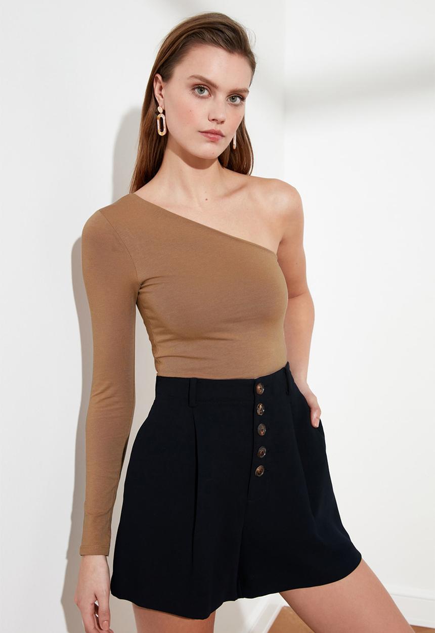 Trendyol - One-shoulder knitted top - mink