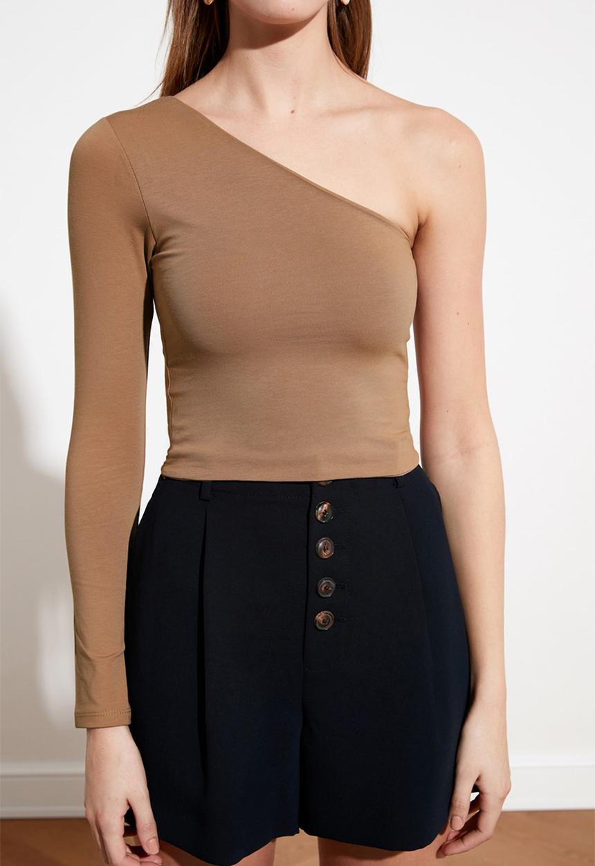 Trendyol - One-shoulder knitted top - mink