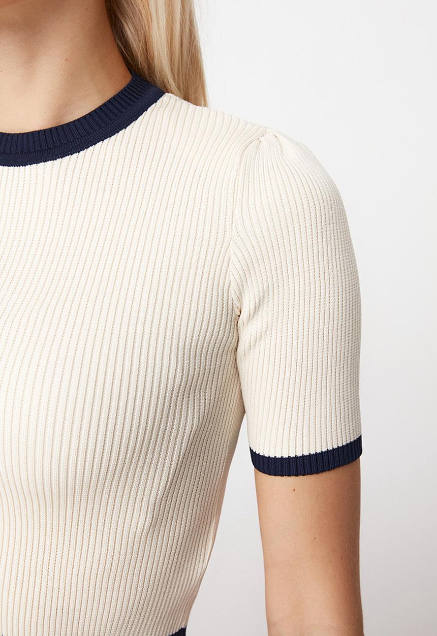 Trendyol - Piping crop knitwear sweater - ecru