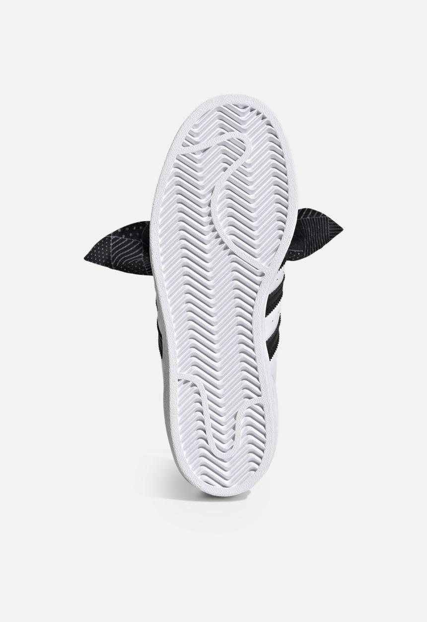 adidas Originals - Superstar j - ftwr white/core black/gold met.