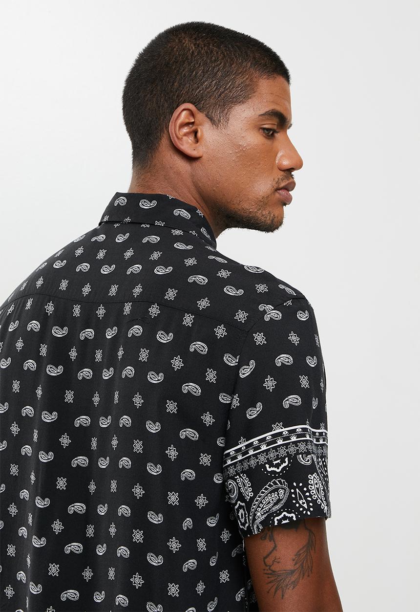 Brave Soul - Paisley print shirt - black