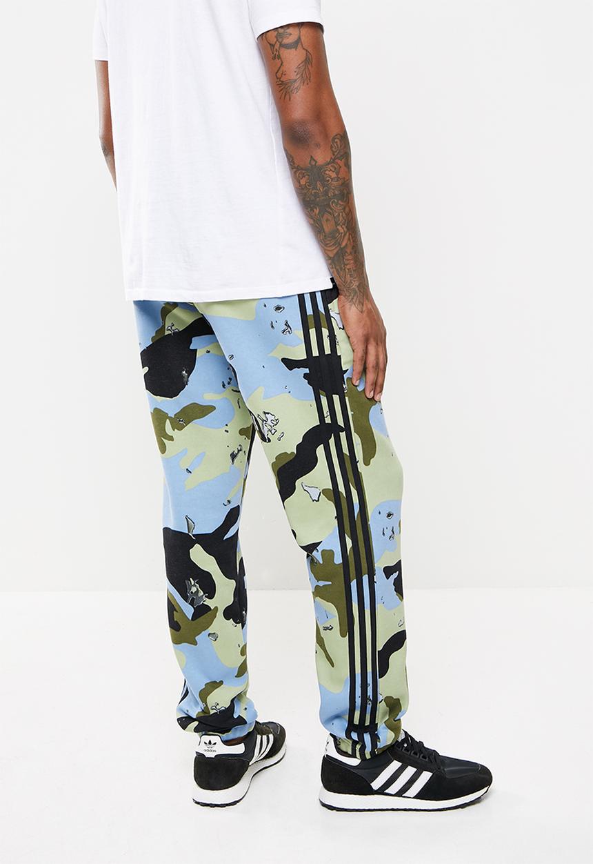 adidas Originals - Camo sweatpant - ambient sky