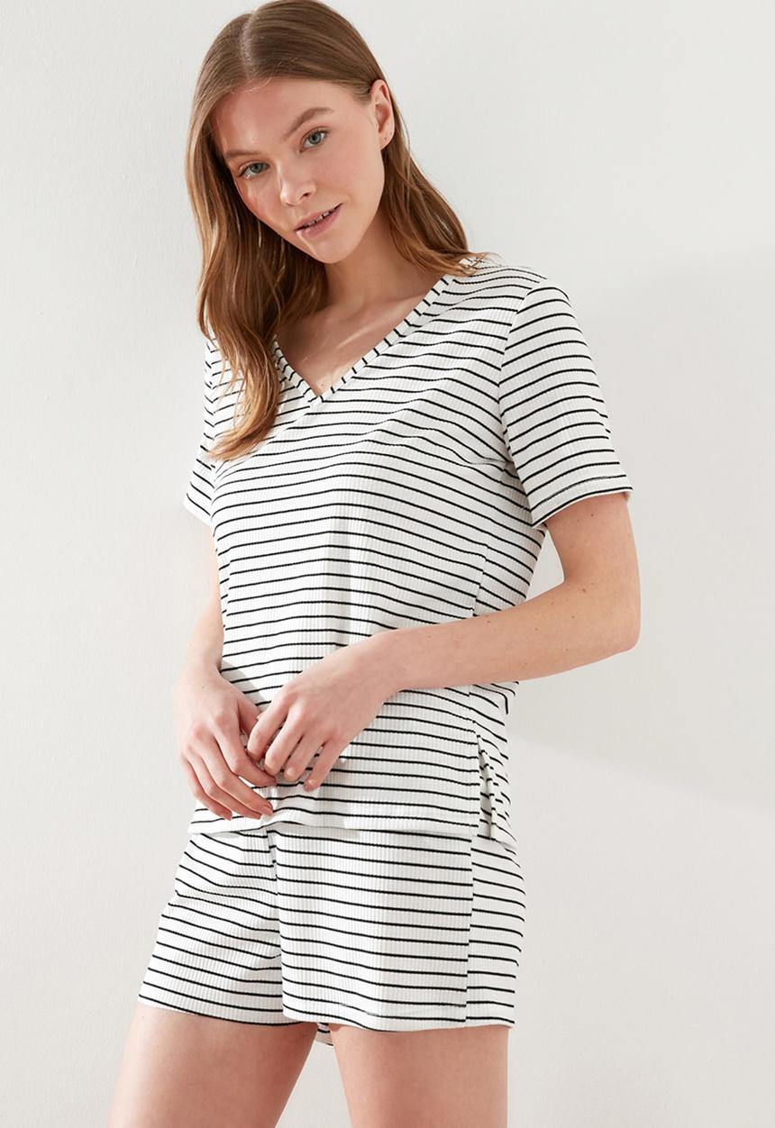 Trendyol - Camisole knitted pyjamas set - white