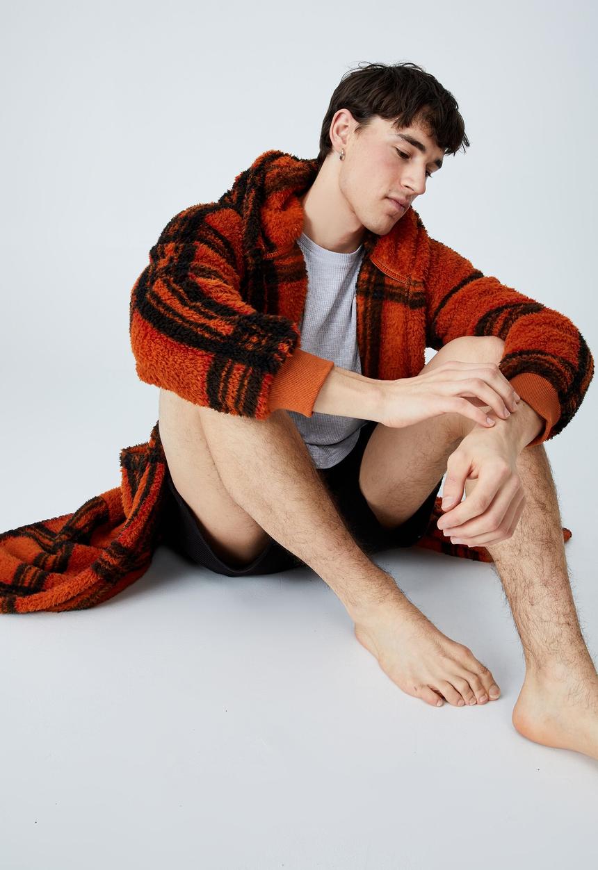 Cotton On - Mens plush gown - orange check