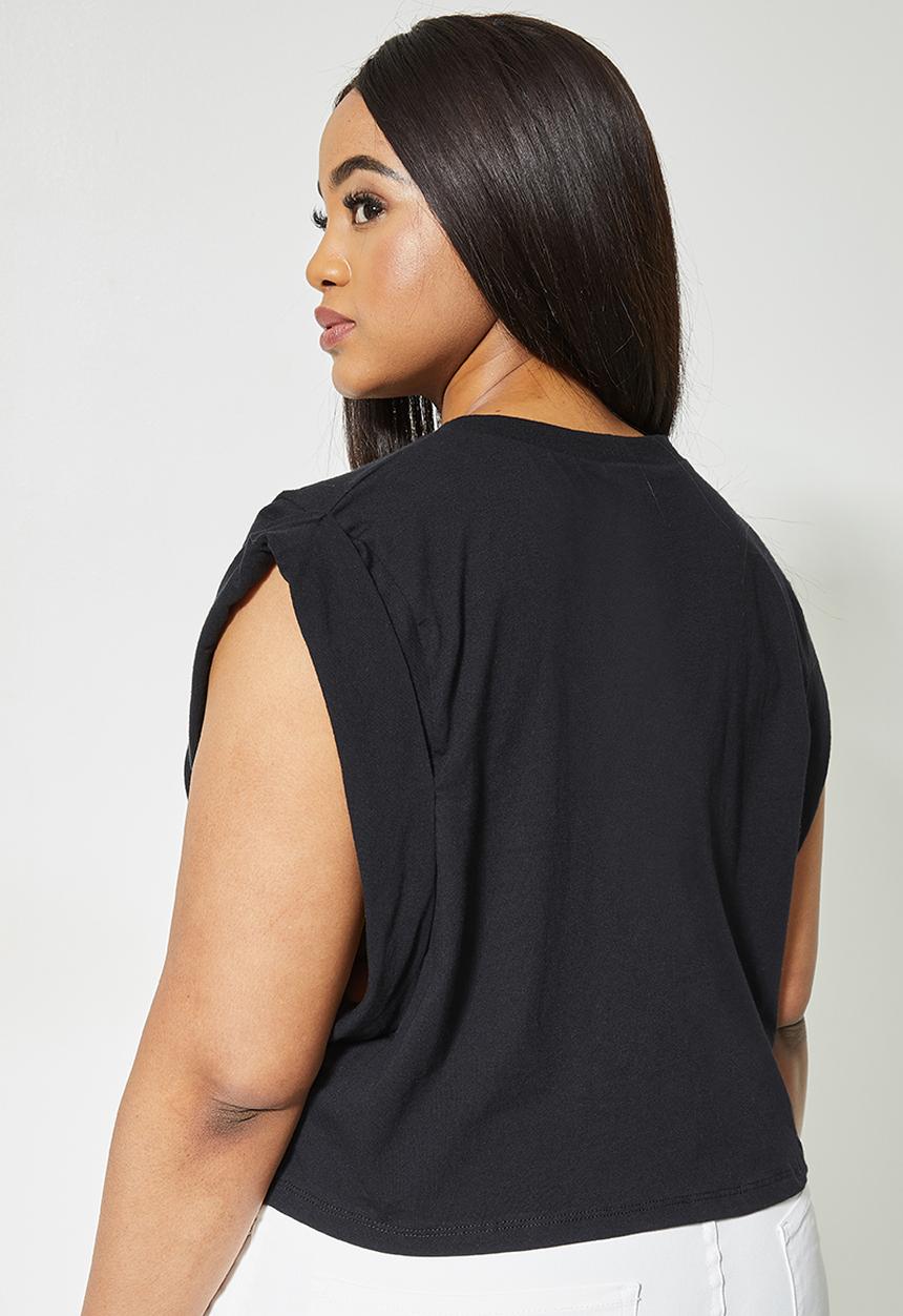 Superbalist - Grown on sleeve tee with tab - black