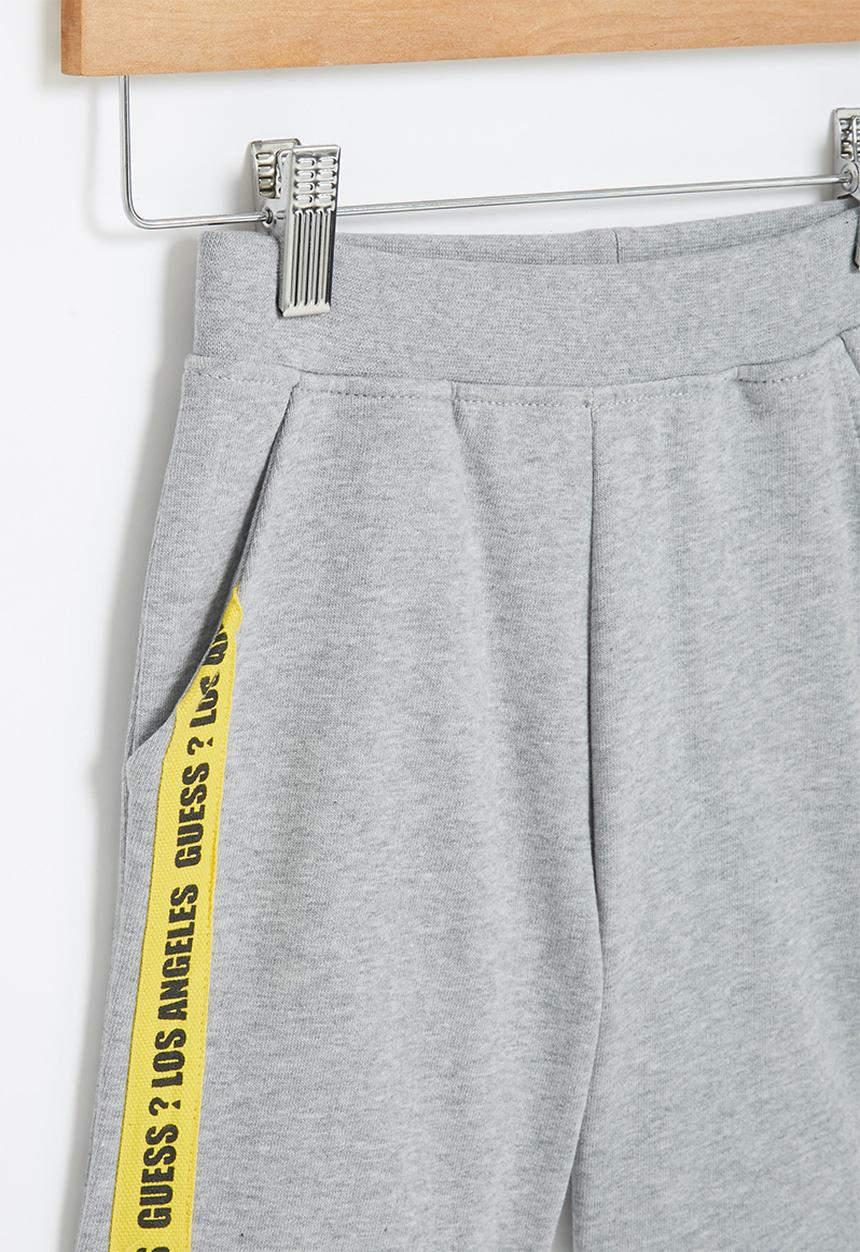 GUESS - Guess younger boys active shorts - grey