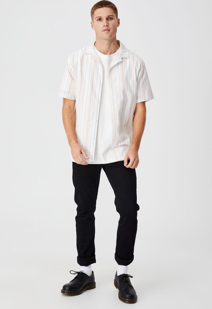 Cotton On - Textured short sleeve shirt - sand