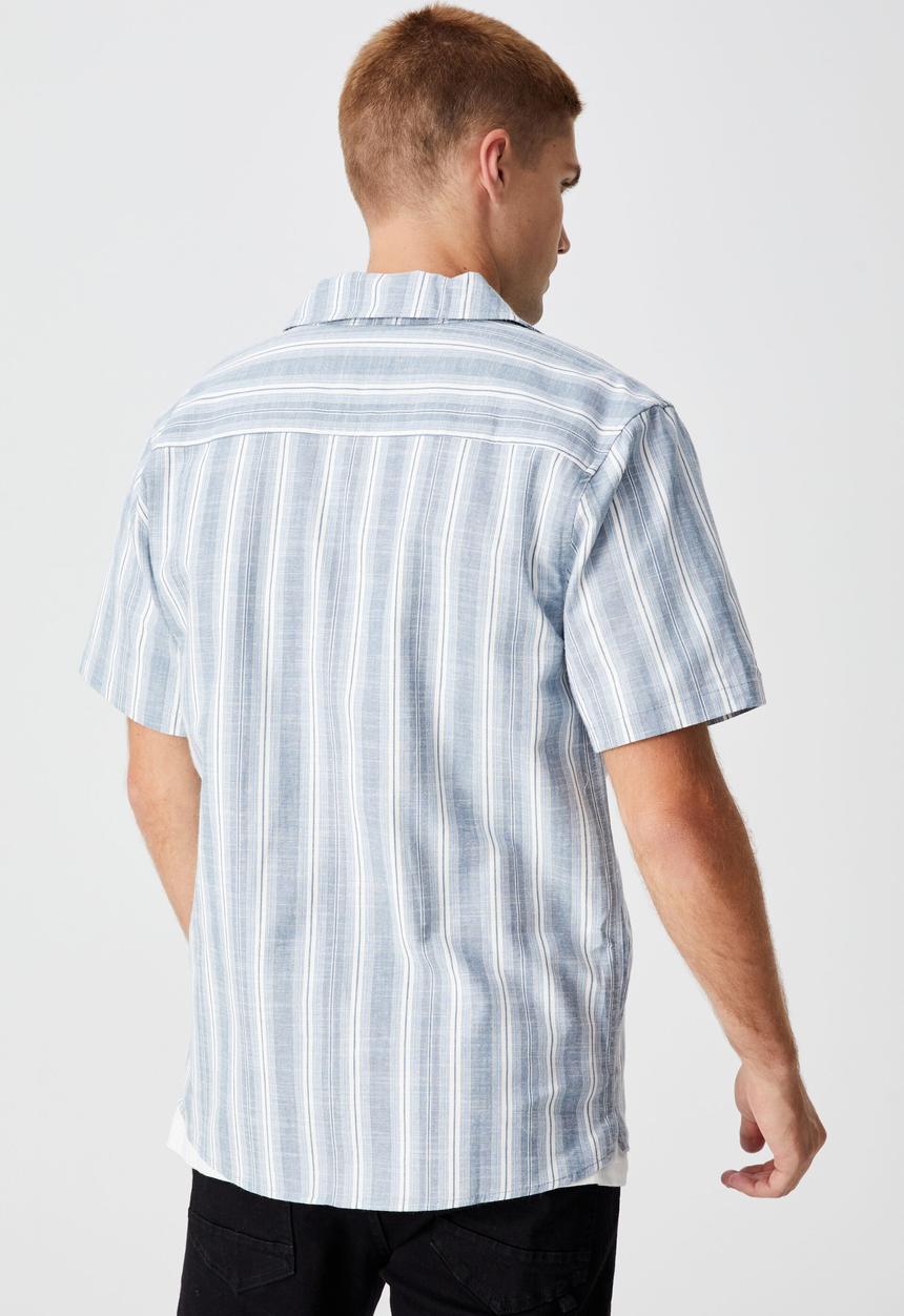 Cotton On - Textured short sleeve shirt - blue