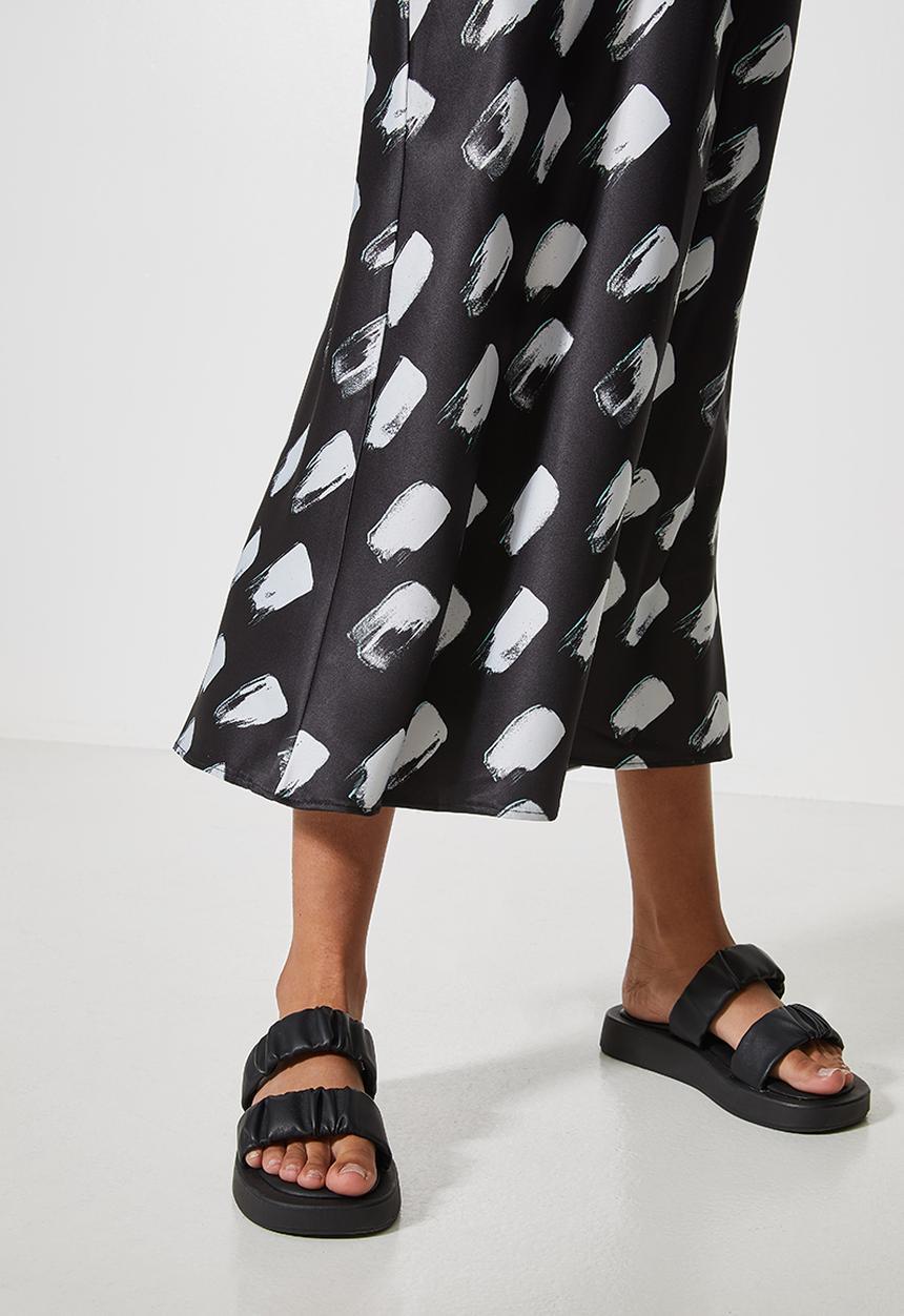 Superbalist - Long midi slip skirt - black
