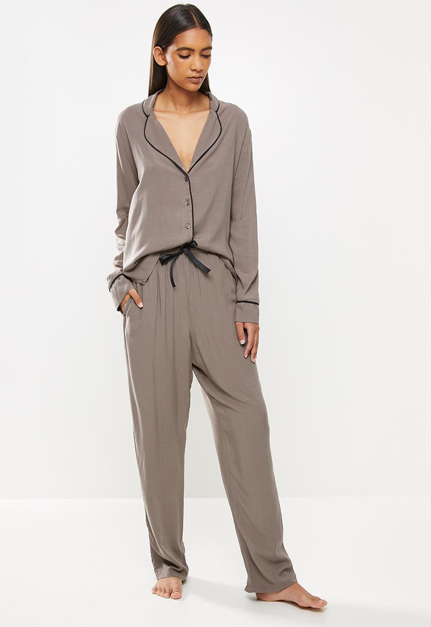 Superbalist - Sleep shirt & pants set - mocha