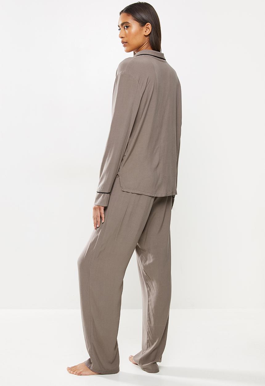 Superbalist - Sleep shirt & pants set - mocha