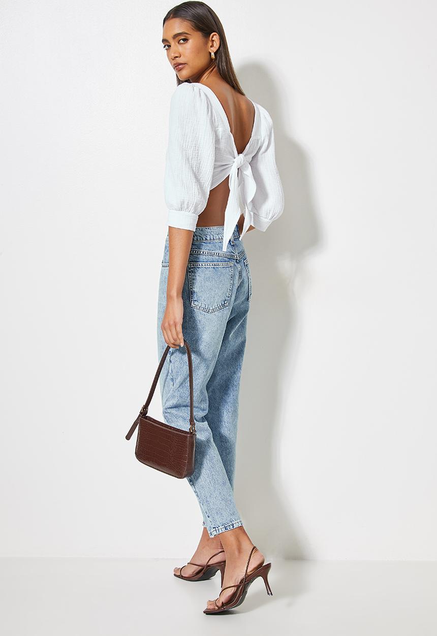 VELVET - Textured cross over front puff sleeve crop with tie back - white