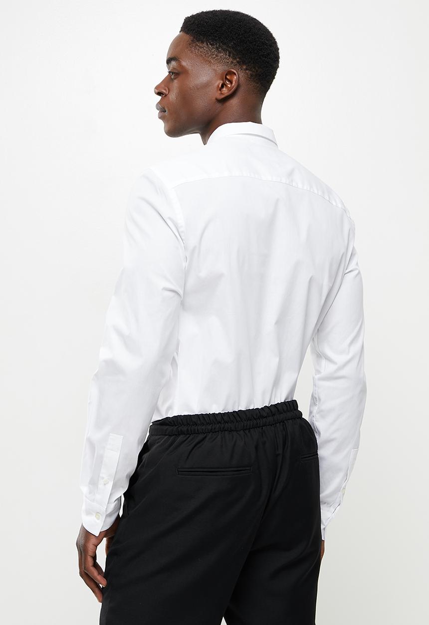 Lyle & Scott - Long sleeve slim fit poplin shirt - white