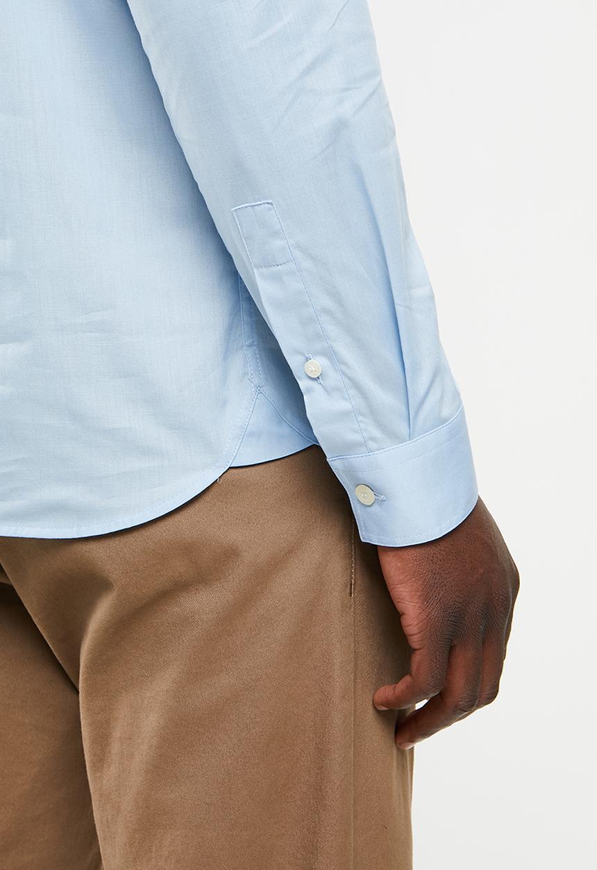 Lyle & Scott - Long sleeve slim fit poplin shirt - light blue