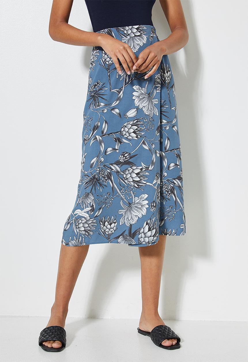 VELVET - Printed viscose wrap skirt - blue 