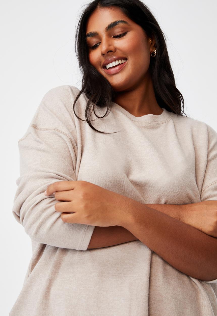 Cotton On - Curve super soft long sleeve crew - mushroom marle