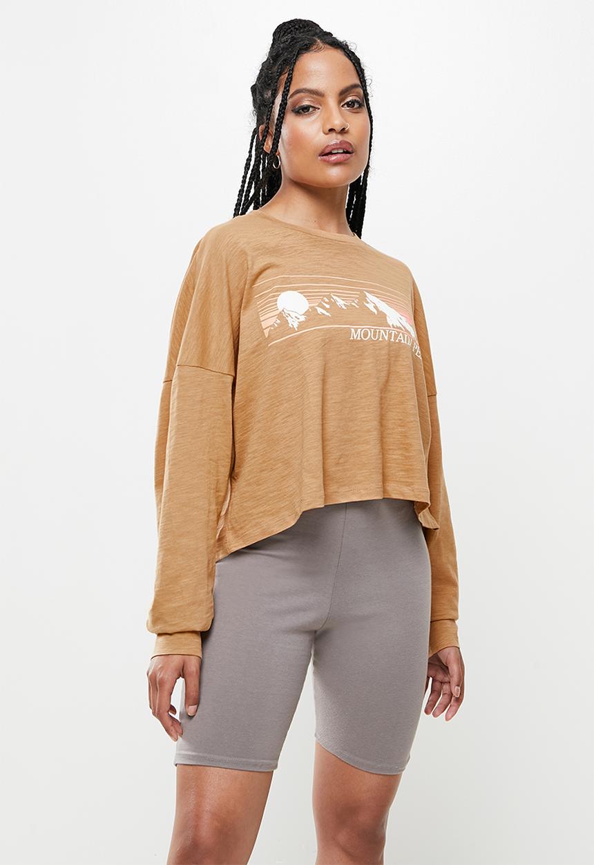 Cotton On - Bree graphic long sleeve mountain peak - tan