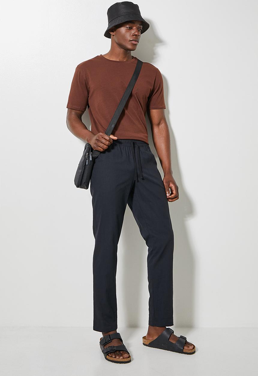 Superbalist - Deco light textured elastic waistband pant - black 