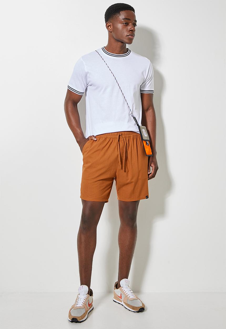 Superbalist - Deco light textured elasticated short - tobacco