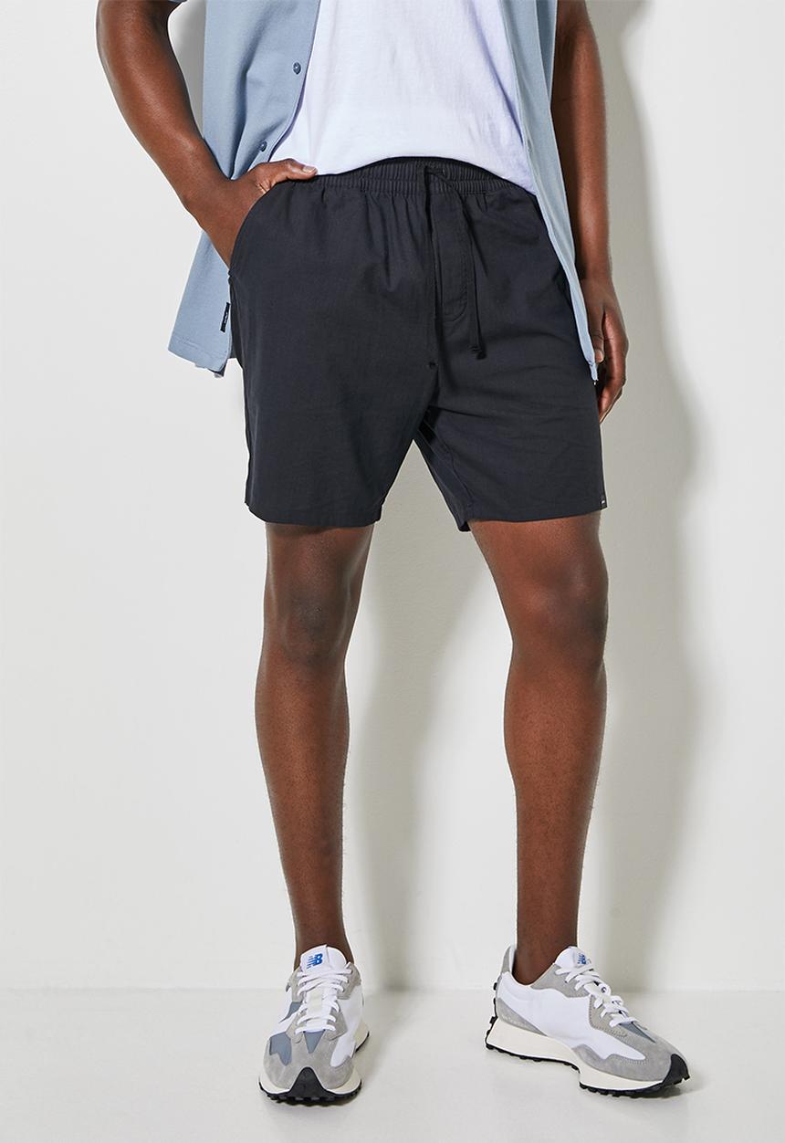 Superbalist - Deco light textured elasticated short - black 