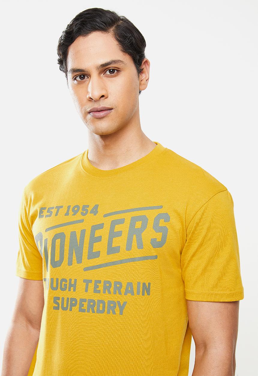 Superdry. - Heritage mountain relax tee - yellow 