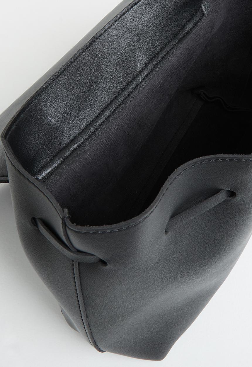 Superbalist - Alyn crossbody bag - black