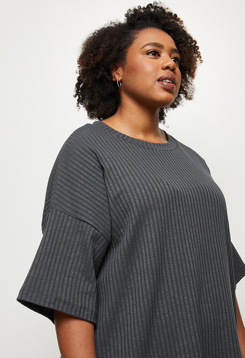 edit Plus - Wide neck crew rib tee - charcoal