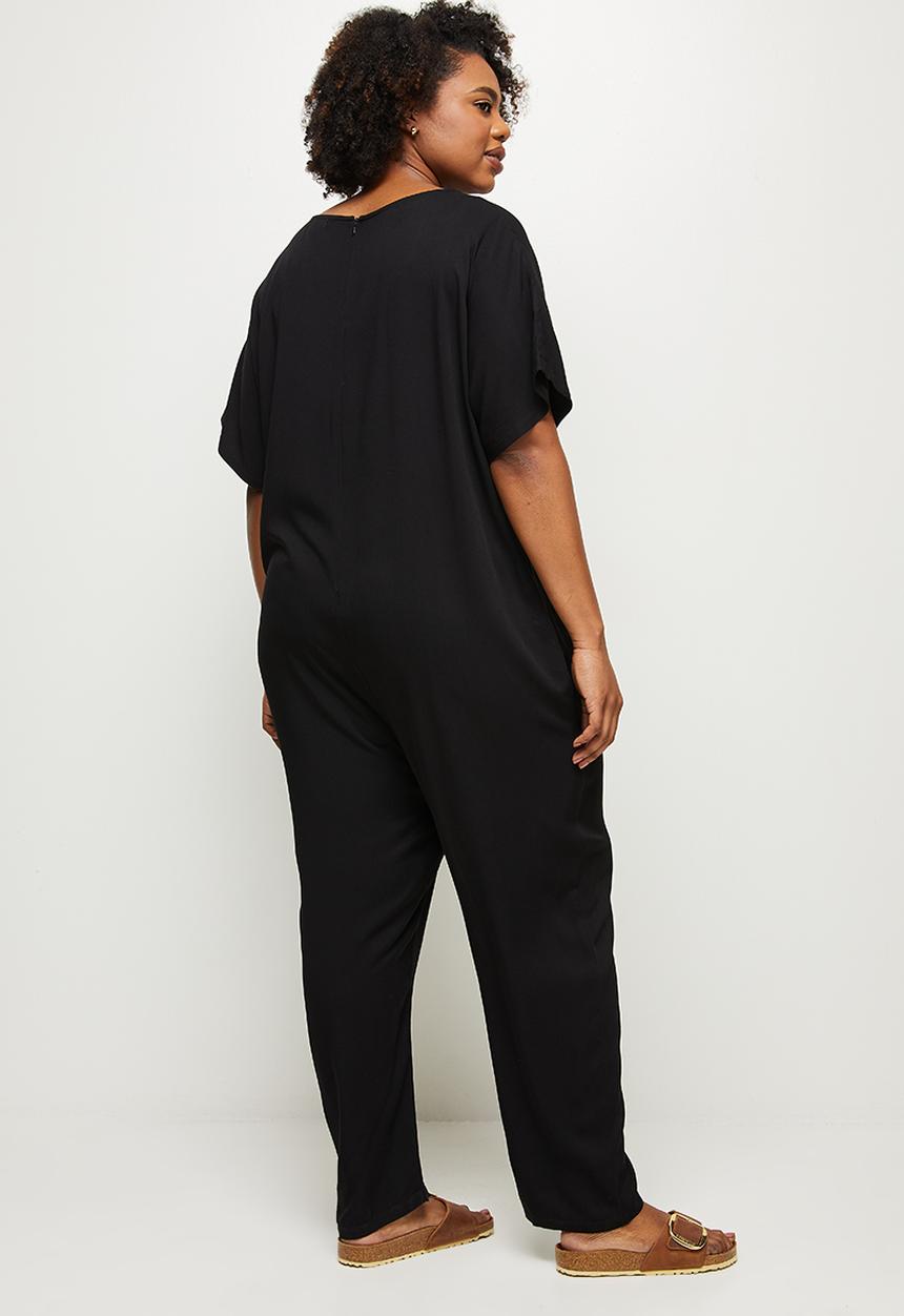 edit Plus - Grown on sleeve v-neck woven jumpsuit - black